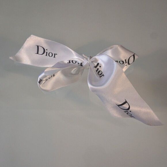 Dior Bag And Ribbon Bow - Picture 7 of 9